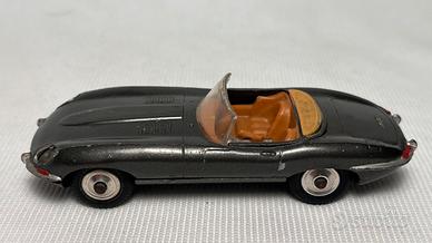 Corgi toys 307 Jaguar E Type