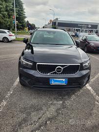 VOLVO XC40 NERA