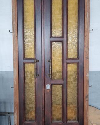 Portoncino d’Ingresso Vintage in Legno