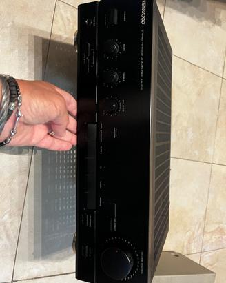 Amplificatore e radio