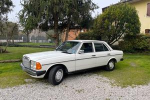 Mercedes 200 gpl