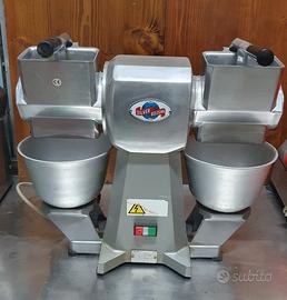 Grattugia doppia professionale.