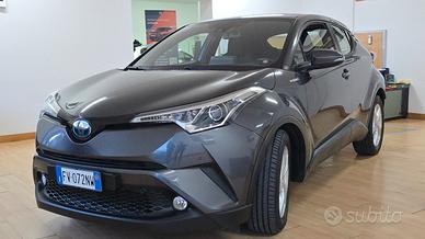 Toyota C-HR 1.8 Hybrid E-CVT Business