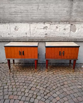 Coppia comodini design vintage