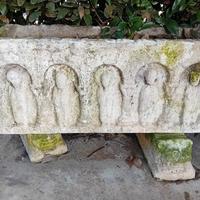 vaso in cemento bianco
