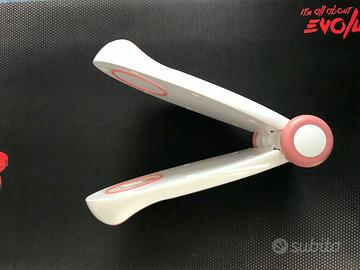 Attrezzo sportivo per rassodare coscia e braccia