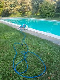 Pulitore piscina