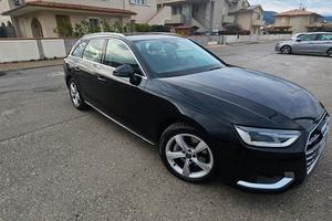 Audi A4 Avant 40 tdi Business Adv quattro Stronic