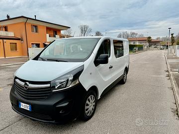 Opel Vivaro - 6 posti