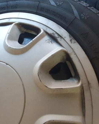 Pneumatici invernali 215/55 R16 ovation