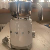 Montalatte disegn Smeg