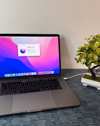 MacBook Pro 15” i7 512GB SSD Fattura Garanzia