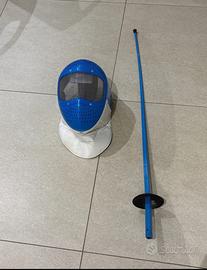 Maschera e spada di primo livello scherma