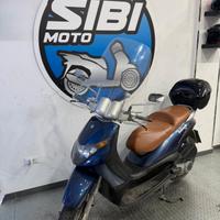 Piaggio Beverly 200