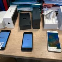 Iphone 5 black 16GB - 7 black 32GB - 8 silver 64GB