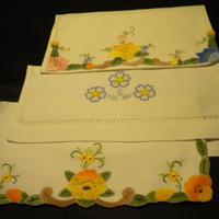 3 PORTA POSATE/MERENDA IN LINO RICAMATO