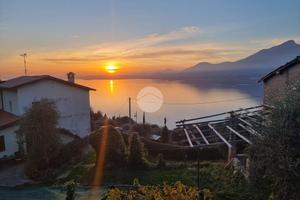 RUSTICO A TORRI DEL BENACO