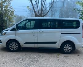 Ford tourneo custom 64500 km