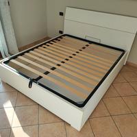 Letto matrimoniale contenitore come NUOVO 