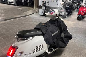 Vespa gts 300