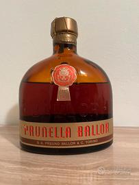 Bottiglie di liquore antiche