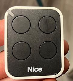 Telecomando apri cancello basculante NICE