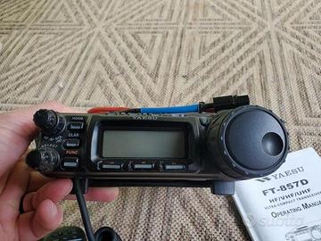 Ricetrasmettitore YAESU FT-857D