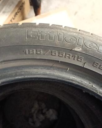 gomme 185/55R15