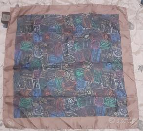 Foulard Alviero Martini 