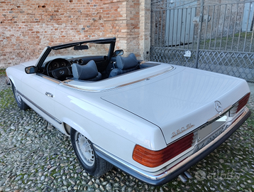 Mercedes 350 SL - VALUTO SCAMBI -manuale -hard top