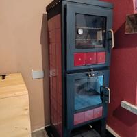STUFA A LEGNA 9 KW CON FORNO