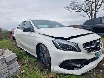 Mercedes-benz A 160 d Automatic Premium INCIDENTAT
