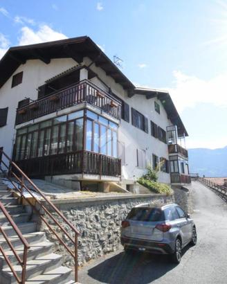 3 LOCALI A CHÂTILLON