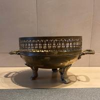Fioriera decorativa antica o Jardinière in ottone