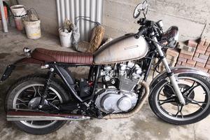 Suzuki GS 450 patente A2 