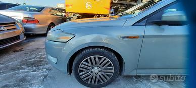 FORD MONDEO STATION WAGON 2008 - PARAFANGO SINISTR
