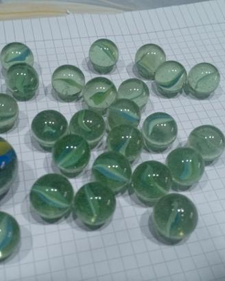 Lotto 200 confezione da 25 biglie in vetro 17 mm..