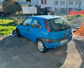 Opel corsa neopatentato