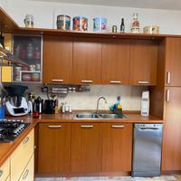 CUCINA COMPLETA/ SOGGIORNO/ DIVANO