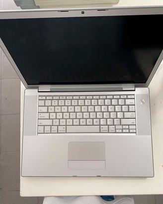 MacBook Pro 2.4 ghz come pezzi di ricambio