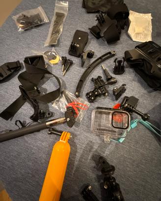 GoPro Hero 11 Black + kit completo accessori