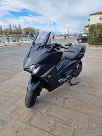 yamaha tmax 560