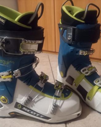 scarpone scialpinismo scott superguide carbon