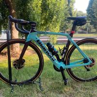 BIANCHI OLTRE XR4 DISC COME NUOVA
