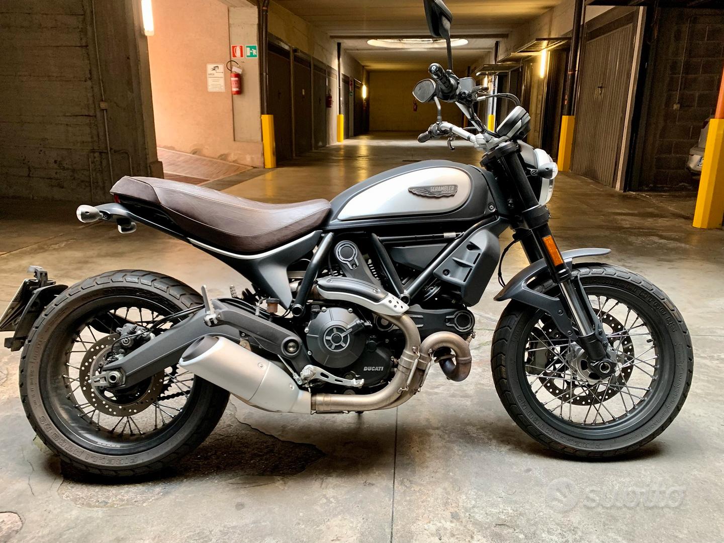 Ducati Scrambler 800 Street Classic - come nuova - Moto e Scooter In  vendita a Monza e della Brianza