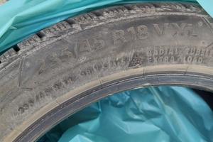 Gomme Invernali 235-45-18