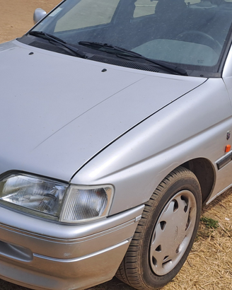 Ford Escort Ghia 1.4 anno 1993