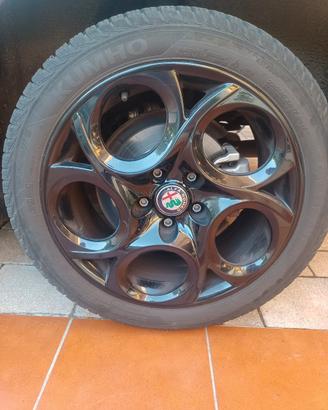 cerchi alfa romeo con gomme 