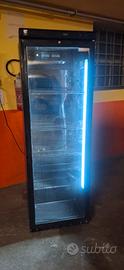 vetrina frigo per bibite 