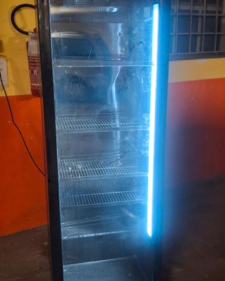 vetrina frigo per bibite 